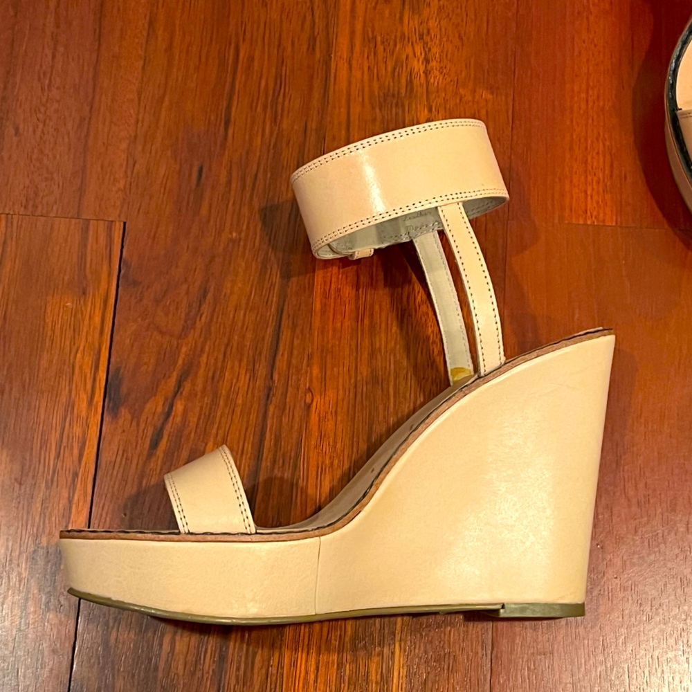 Leather platform wedge sandals